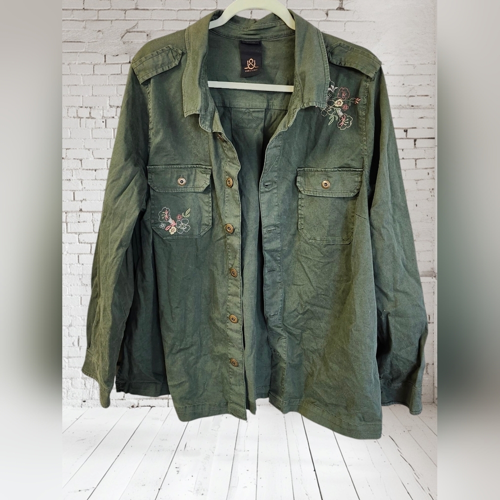 Love & Legend button Down Jacket With Floral Embroidery Sz 14